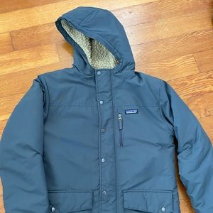 Grey boys Patagonia winter coat size kid 14. XL.